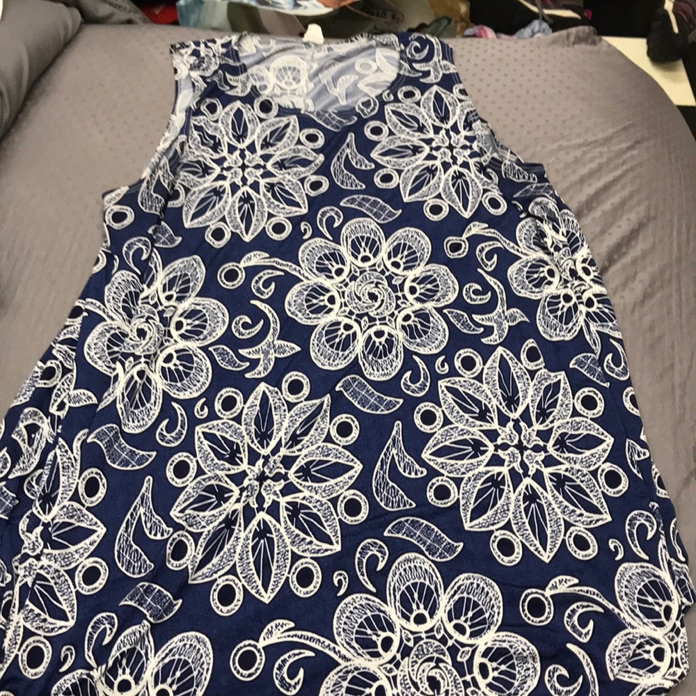 Moa USA top